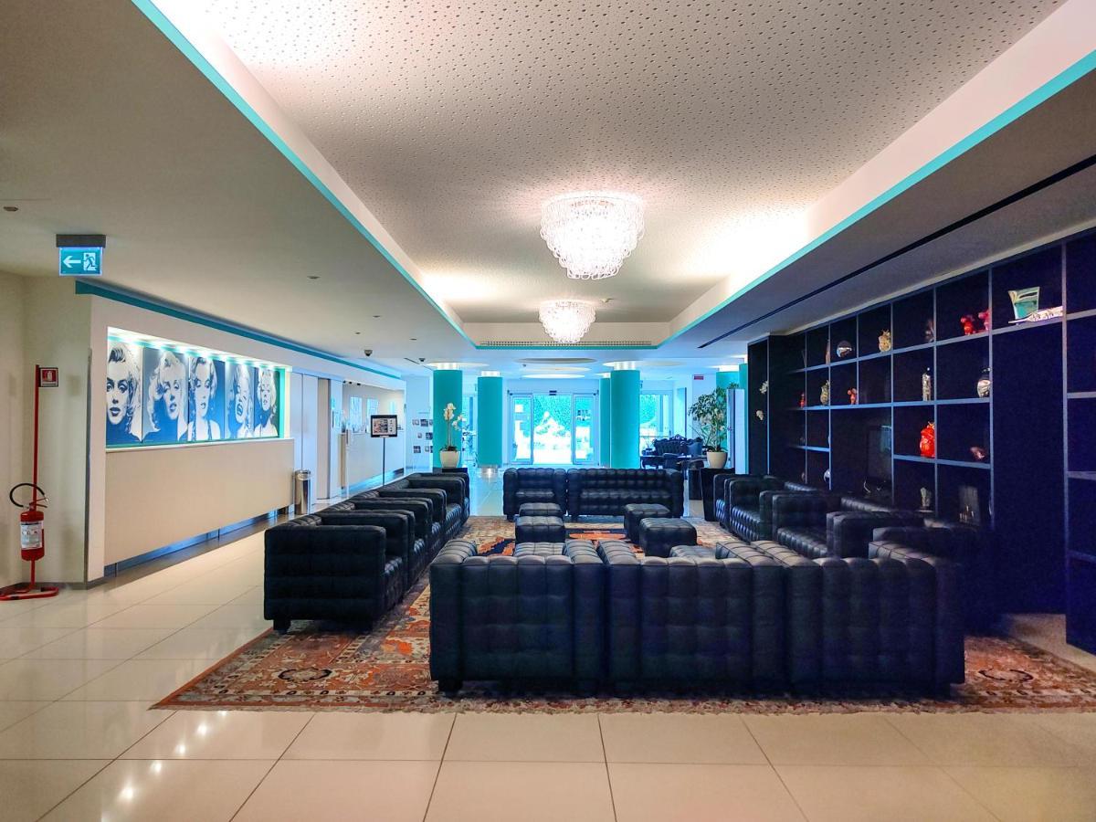 Just Hotel Lomazzo Fiera Extérieur photo